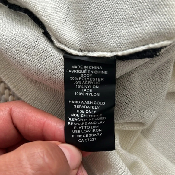 VINCE CAMUTO | Sleeveless White Top - Picture 3 of 4